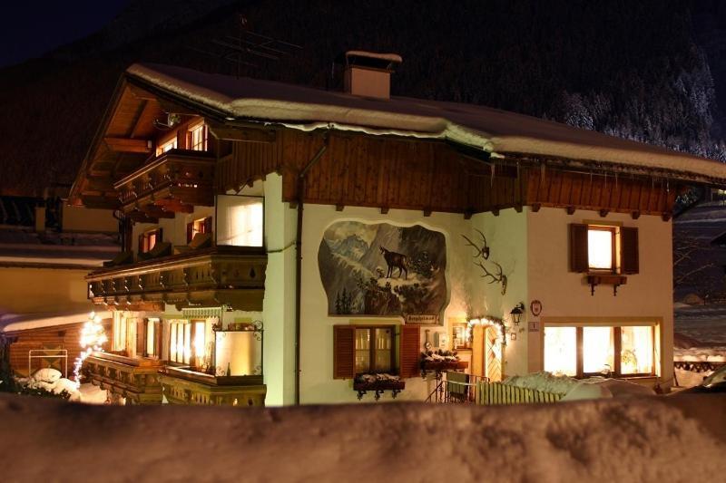Haus Bergheimat - Familie Oberacher Guest House Fulpmes Exterior photo